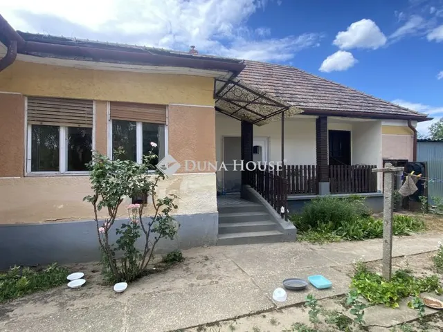 Eladó ház Tápióbicske 97 nm