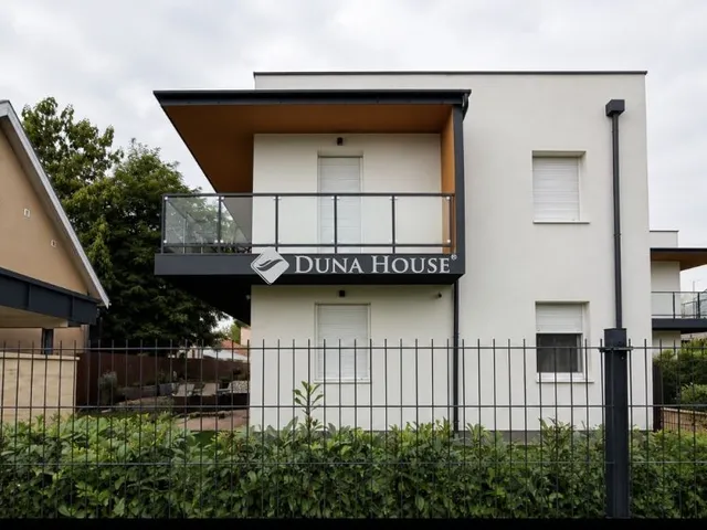 Eladó lakás Érd, Fehérvári út 70 nm