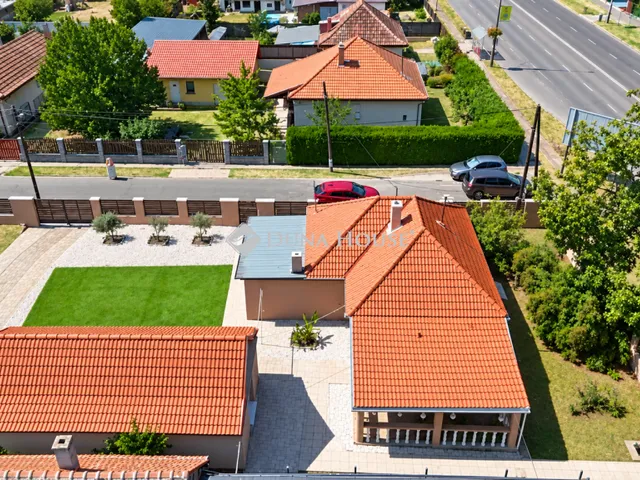 Eladó ház Szolnok, Bem utca 130 nm