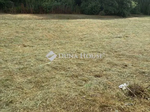 Eladó telek Valkó, Vörösmarty utca 2744 nm