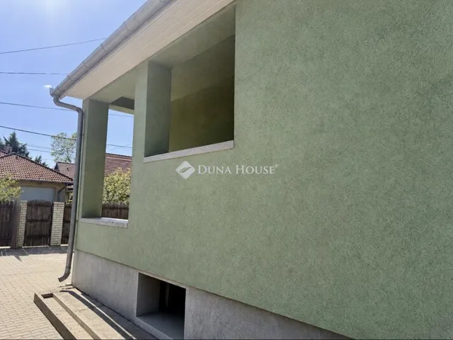 Eladó ház Szada 135 nm