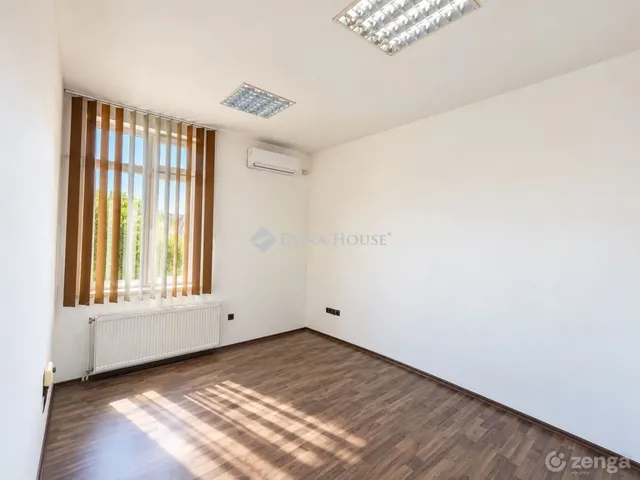 Kiadó kereskedelmi és ipari ingatlan Budapest XVIII. kerület, Üllői út 40 nm