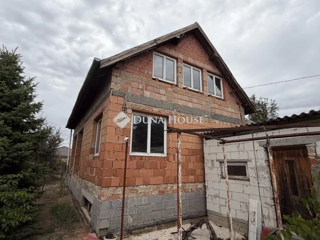 Eladó ház Gyömrő 180 nm