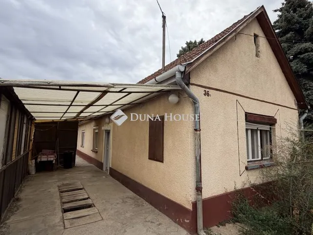 Eladó ház Gyömrő 180 nm