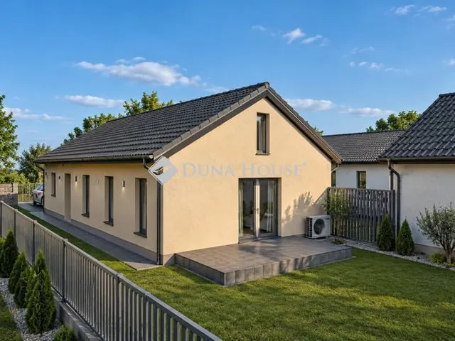 Eladó ház Kiskunlacháza 98 nm