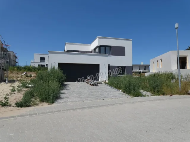 Eladó ház Mogyoród 229 nm