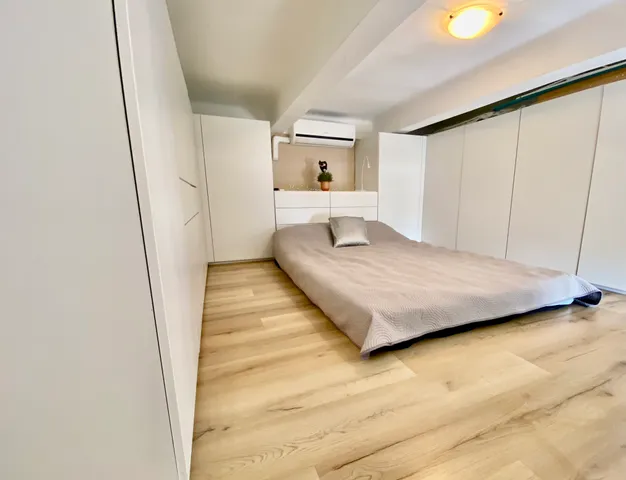 Eladó lakás Budapest VII. kerület, Károly körút 18 nm
