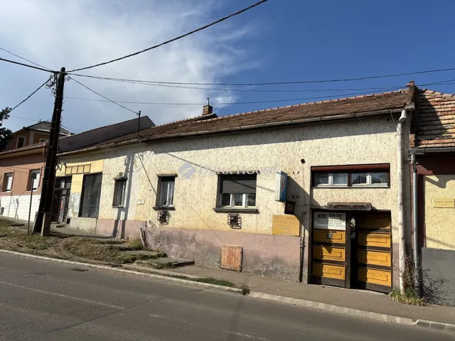 Eladó ház Gyöngyös, Damjanich János utca 142 nm