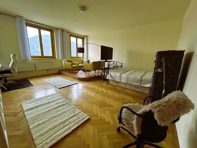 Kiadó lakás Budapest V. kerület, Belgrád rakpart 42 nm