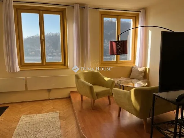 Kiadó lakás Budapest V. kerület, Belgrád rakpart 42 nm