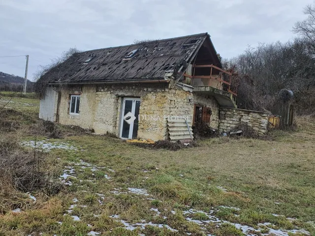 Eladó telek Pécsely, Külterület 5969 nm