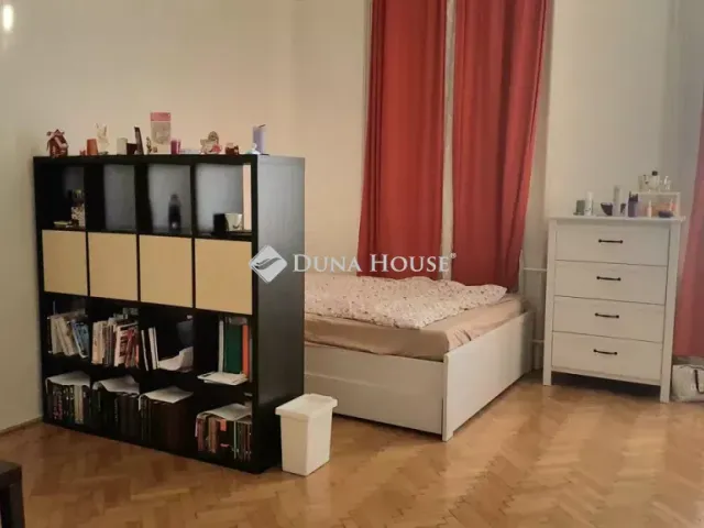 Kiadó lakás Budapest VII. kerület, Rottenbiller utca 77 nm