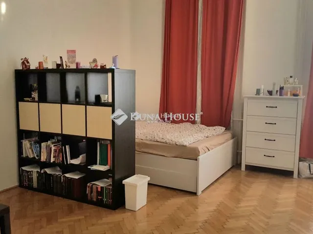 Eladó lakás Budapest VII. kerület, Rottenbiller utca 77 nm