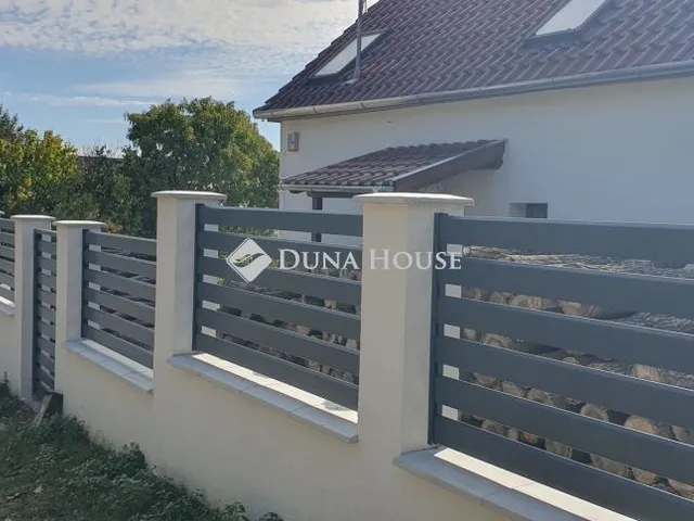 Eladó üdülő és hétvégi ház Szentendre 140 nm