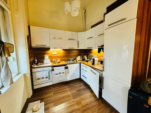 Eladó lakás Budapest III. kerület 60 nm