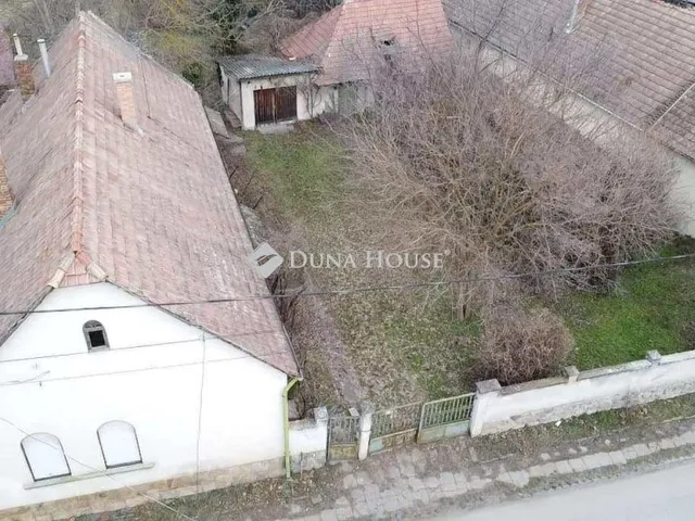 Eladó ház Szigetmonostor 107 nm