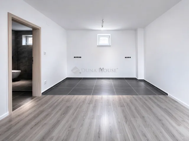 Eladó lakás Szolnok 105 nm