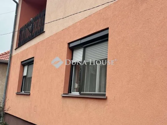 Eladó ház Budapest XVIII. kerület, Fogaras utca 140 nm