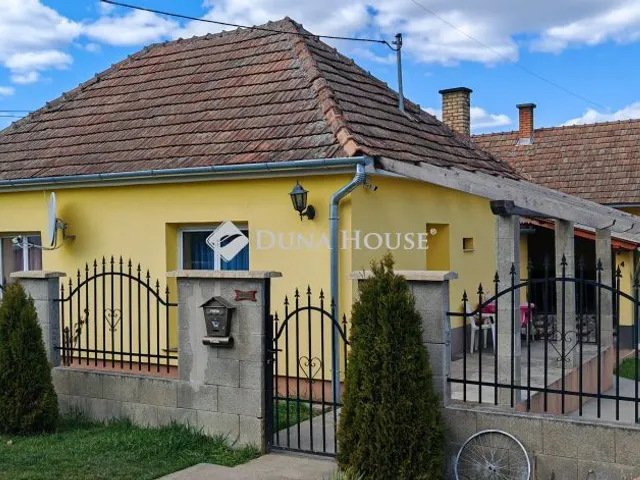 Eladó ház Nőtincs 108 nm
