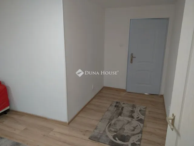 Eladó lakás Budapest VIII. kerület, Kőris utca 32 nm