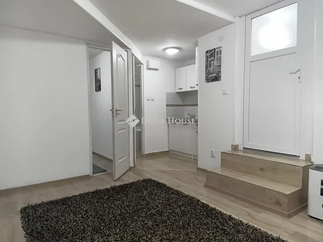 Eladó lakás Budapest VIII. kerület, Víg utca 26 nm