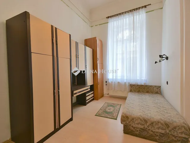Eladó lakás Budapest VIII. kerület, Berzsenyi utca 76 nm