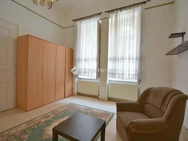 Eladó lakás Budapest VIII. kerület, Berzsenyi utca 76 nm