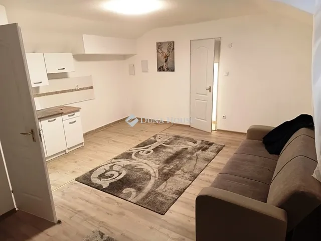 Eladó lakás Budapest VIII. kerület, Csobánc utca 26 nm