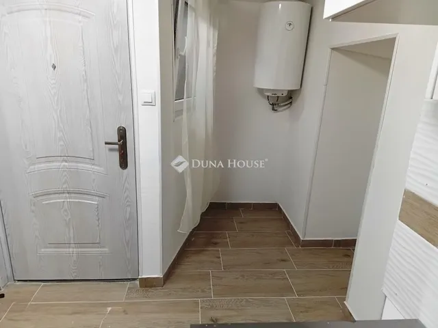 Eladó lakás Budapest VIII. kerület, Csobánc utca 26 nm