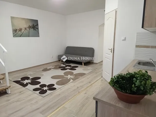 Eladó lakás Budapest VII. kerület, Szövetség utca 45 nm