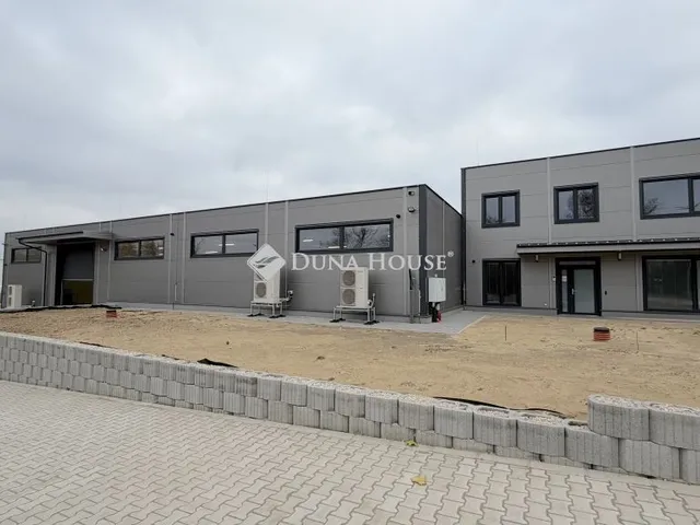 Kiadó kereskedelmi és ipari ingatlan Alsónémedi, GLS Európa utca 671 nm