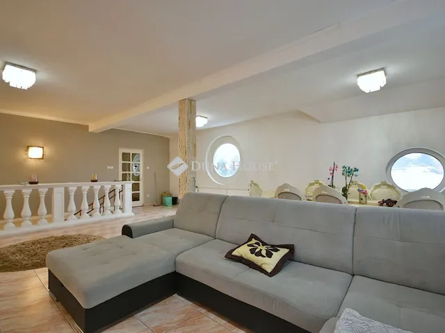 Eladó ház Budapest XVI. kerület 500 nm