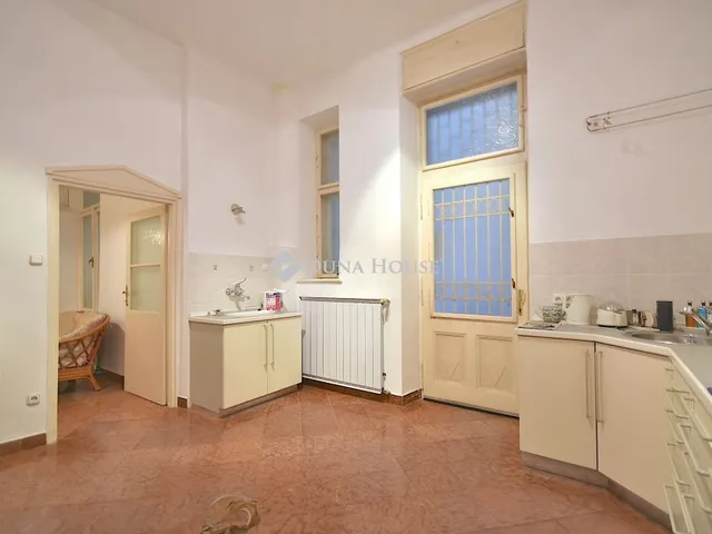 Kiadó lakás Budapest V. kerület, Haris köz 45 nm