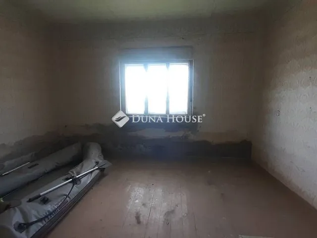Eladó ház Kunbaja 193 nm