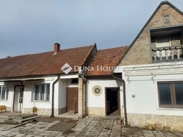 Eladó ház Madaras 170 nm
