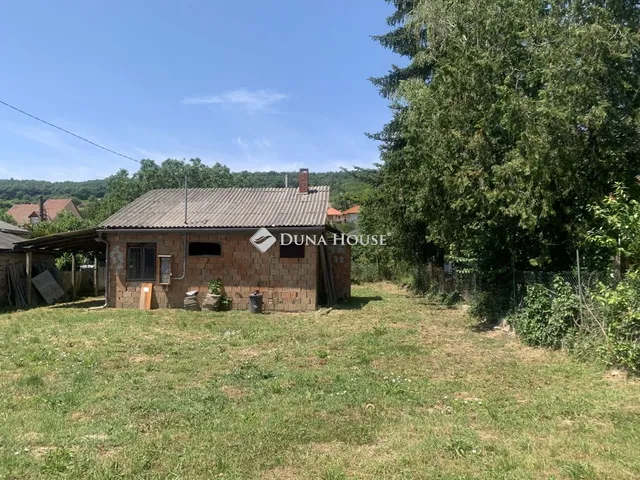 Eladó ház Szekszárd 30 nm