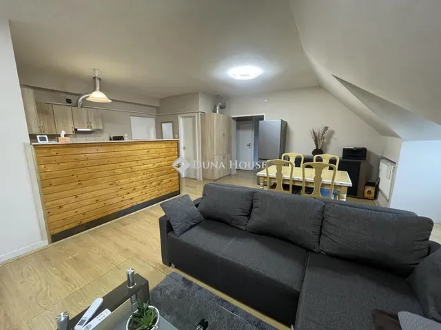 Eladó lakás Kalocsa 255 nm