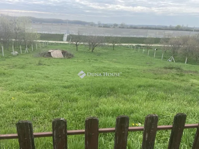 Eladó ház Dunaszentgyörgy 195 nm