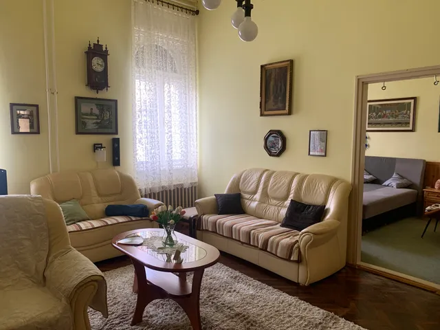 Eladó lakás Tolna 179 nm