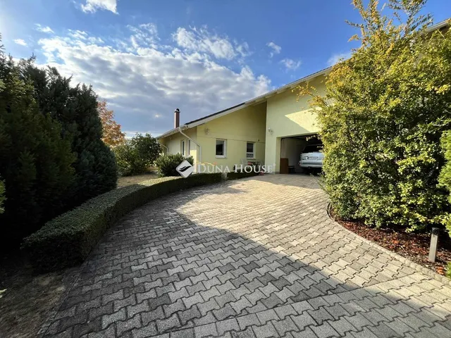 Eladó ház Szálka 179 nm