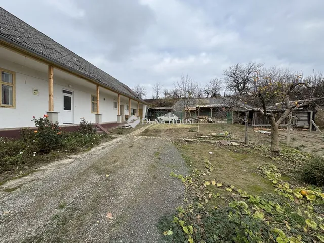 Eladó ház Harc, Kossuth Lajos utca 94 nm