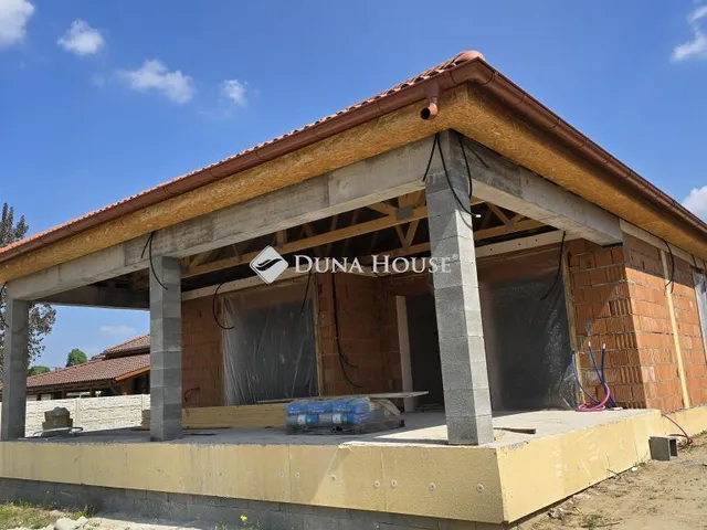 Eladó ház Baja 210 nm