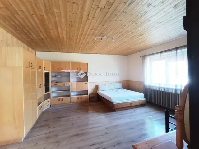 Eladó ház Kistormás 131 nm