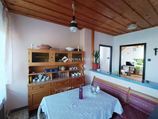 Eladó ház Pálfa 200 nm