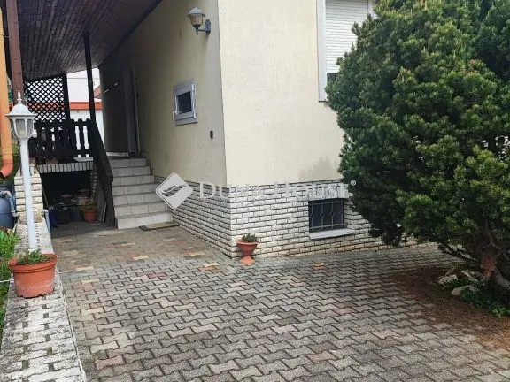 Eladó ház Bonyhád 220 nm