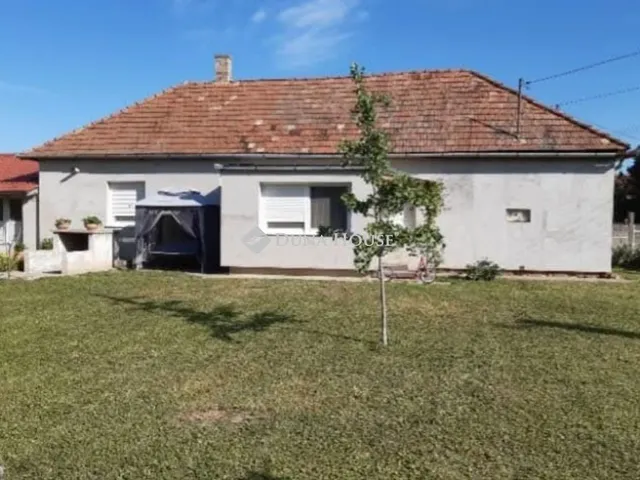 Eladó ház Tolna 78 nm