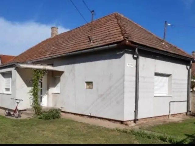 Eladó ház Tolna 78 nm