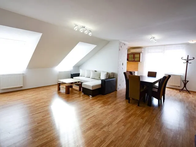 Kiadó lakás Kecskemét, Hunyadiváros 90 nm