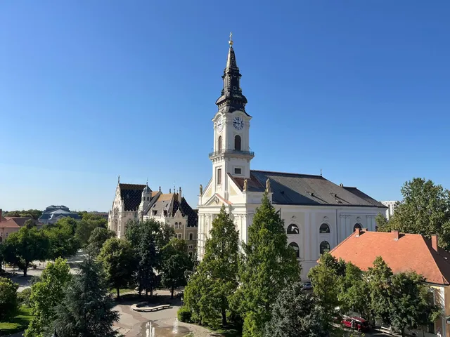 Kiadó lakás Kecskemét, Belváros, Kossuth tér 67 nm