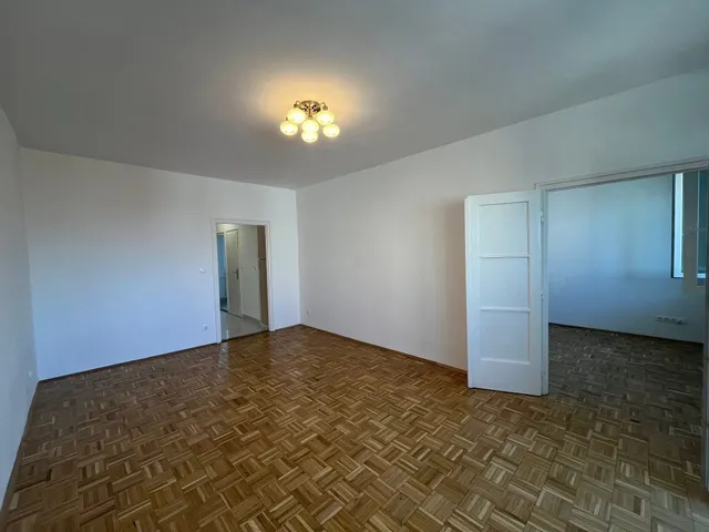 Kiadó lakás Kecskemét, Belváros, Kossuth tér 67 nm